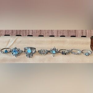 Set of 8 Finger Rings, BN